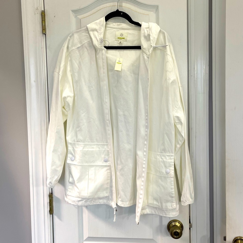 AEO white jacket